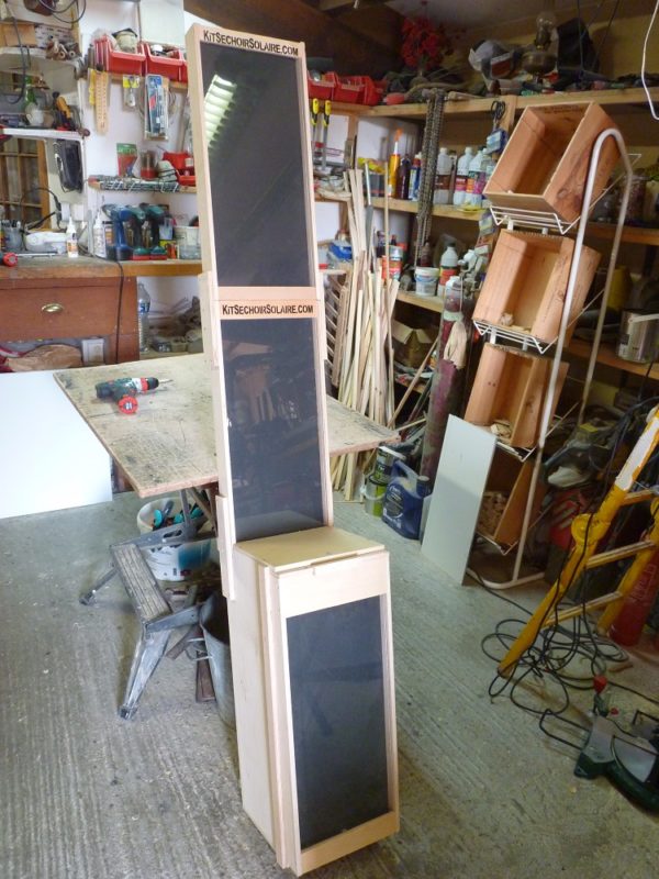 Séchoir solaire standard avec cheminée booster